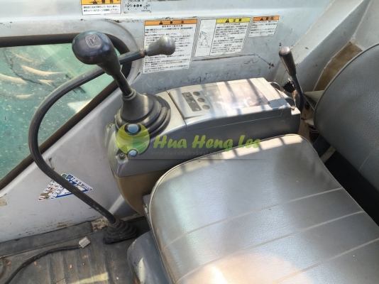 รถขุดเก่านอก KOBELCO SK75UR  สภาพดี