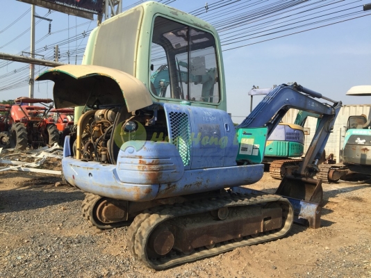 รถขุดเล็ก KOMATSU PC30-7 มีเก๋ง เก่านอก