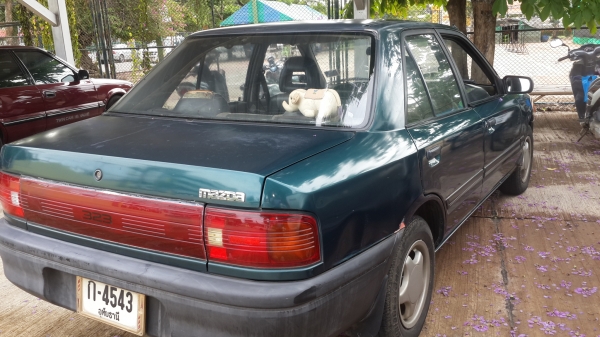 มาสด้า 323