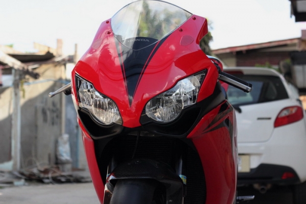 <เอิร์ท พิดโลก>CBR1000RR ปี08 สรรพแท้100\% สภาพสวย แต่งล้น