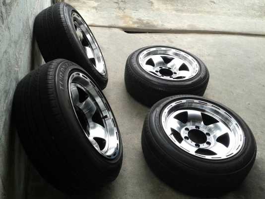 ขอบ16นิ้ว6รู กว้าง8นิ้ว พร้อมยาง สวยๆ 4 ล้อ ราคา 7800 บาท