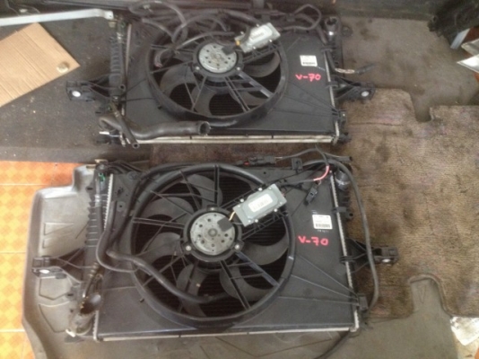 หม้อน้ำพร้อมพัดลม VOLVO V70 S60 S80 เก่าญี่ปุ่นเเท้สภาพสวยชุดละ