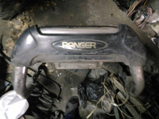 กันชนแสตนเลสด้านหน้าใส่ฟอร์ดเรนเจอร์หรือมาด้าไฟเตอร์ปี2000  500บาท อยู่ดอนเมือง TEL0890671028 IDline0890671028