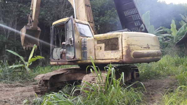 ขายแม๊ดโค. Komusu. PC. 200. -6.  เดิมปั้มเดิม เอวดี  ชัวล่างพอได้     โทร 0814243633