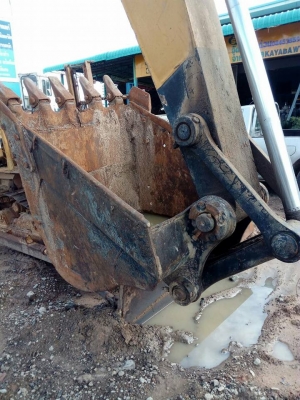 ขายรถแบคโค PC200-5 เครื่องดี ปั้มดี รถสวย  สภาพใช้งาน  ในราคา 600000 บาท ต่อรองได้คะ