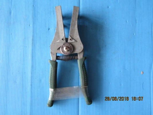 ขายคีมปอกสายไฟ APEX made in Japan.ใหม่เก่าเก็บ