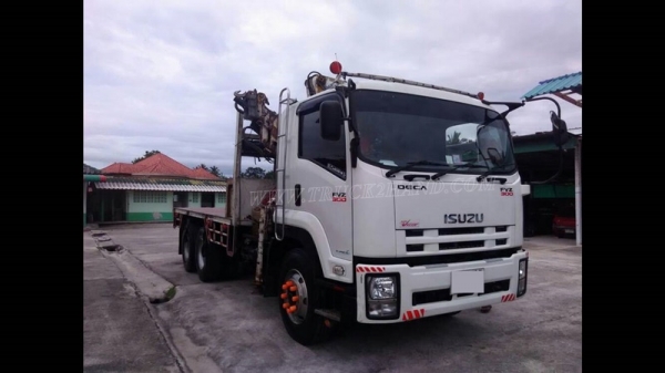 รถบรรทุกติดเครน ยี่ห้อ ISUZU ติดเครนขนาด 6 ตัน  แบบสไลด์ได้