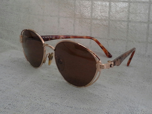 แว่นตานางฟ้าปาริเซียน  Original CARVEN handmade in France