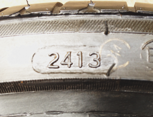 ยางใหม่ ZEETE X 225 35 20 ราคาเร้าใจ