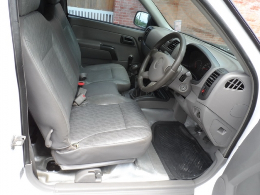 ISUZU D-MAX 2.5 MT ปี 2004 รถสวยพร้อมใช้ จัดไฟแนนซ์ได้ T.086-527-9533