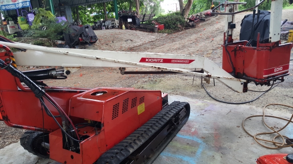 รถกระเช้า เก็บผลไม้ ตัดแต่งสวน สวิงได้ 45 ° รถกระเช้า เก็บผลไม้ ตัดแต่งสวน สวิงได้ 45 °