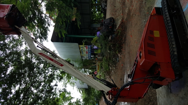 รถกระเช้า เก็บผลไม้ ตัดแต่งสวน สวิงได้ 45 ° รถกระเช้า เก็บผลไม้ ตัดแต่งสวน สวิงได้ 45 °