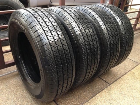 ยาง Michelin 265 65 17 ปลายปี13 ดอกเต็ม ราคาไม่แพง