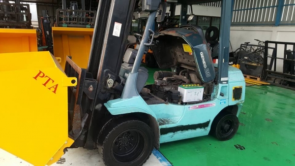 รถโฟล์คลิฟท์มือสอง รถเก่านำเข้า รถนอกนำเข้า รถเก่าจากญี่ปุ่น รถโฟล์คลิฟท์งาเทฮิ้งค์ฟอร์ครถตักยางพาราตักยางก้อนตักขี้ยาง