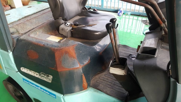 รถโฟล์คลิฟท์มือสอง รถเก่านำเข้า รถนอกนำเข้า รถเก่าจากญี่ปุ่น รถโฟล์คลิฟท์งาเทฮิ้งค์ฟอร์ครถตักยางพาราตักยางก้อนตักขี้ยาง