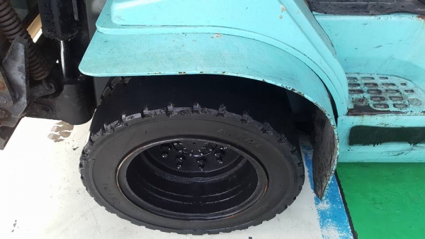 รถโฟล์คลิฟท์มือสอง รถเก่านำเข้า รถนอกนำเข้า รถเก่าจากญี่ปุ่น รถโฟล์คลิฟท์งาเทฮิ้งค์ฟอร์ครถตักยางพาราตักยางก้อนตักขี้ยาง