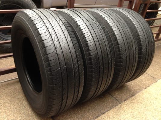 ยาง Bridgestone 265 70 16 ปลายปี13 ราคาไม่แพง