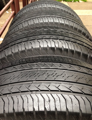 ยาง Bridgestone 265 70 16 ปลายปี13 ราคาไม่แพง