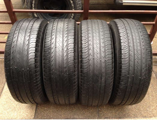 ยาง Bridgestone 265 70 16 ปลายปี13 ราคาไม่แพง