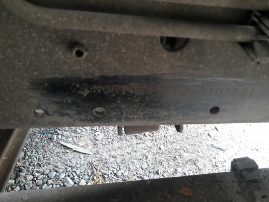 รถอีซูซุ 6 ล้อ NQR 150 แรงม้า. ปี 47.    สนใจติดต่อ  081 - 6079515