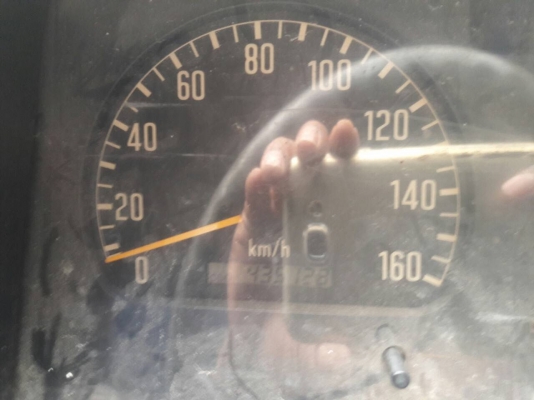 รถอีซูซุ 6 ล้อ NQR 150 แรงม้า. ปี 47.    สนใจติดต่อ  081 - 6079515