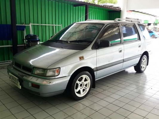 Mitsubishi space wagon 2.0 ปี 95  รถครอบครัวเอนกประสงค์