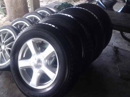 ล้อแม็ก วีครอส พร้อมยางปี15 ใหม่ๆ