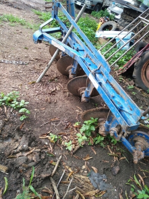 ผานบุกเบิก