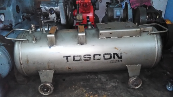 **ขายถูกๆครับ**ถังลมมือสองจากญี่ปุ่น..โตชิบา(Toshiba-Toscon) ความจุ 150 ลิตร..ไม่มีรั่ว ไม่มีรอย เดิมๆ สภาพดีมากๆ สามารถนำไปทำถังพักลมได้เลยครับ