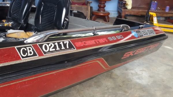 SKEETER SS 90 ลำใหญ่สวยๆ เรือเปล่า มีคอนโซนชุดพวงมาลัย ระบบควบคุมน้ำใช้งานได้ปกติ