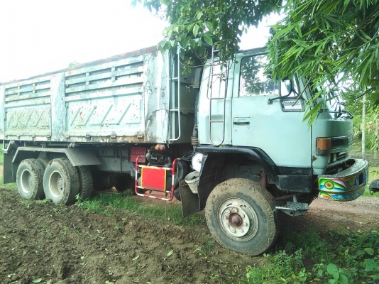 อีชูชุ FXZ 23NFY  240  แรง ปี49    รถตามภาพ  ราคา  850,000 บาท