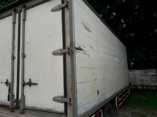 รถฮีโน่ 6 ล้อ FC4J 150 แรงม้า. ปี 46.     สนใจติดต่อ  081 - 6079515