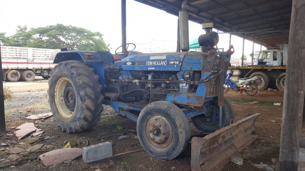 ขาย รถไถ FORD 6600 T5 อุปกรณ์มีใบดันหน้า และผาน 5 เอกสารเล่มทะเบียนครบ