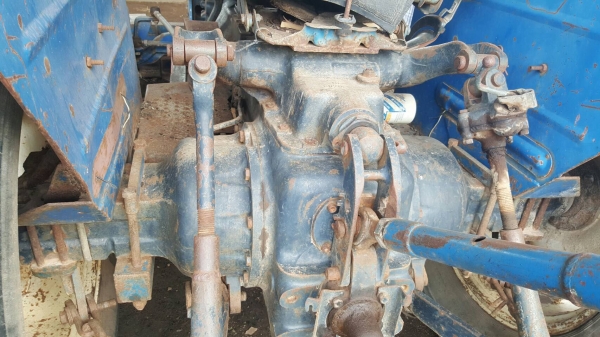 ขาย รถไถ FORD 6600 T5 อุปกรณ์มีใบดันหน้า และผาน 5 เอกสารเล่มทะเบียนครบ