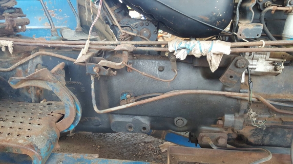 ขาย รถไถ FORD 6600 T5 อุปกรณ์มีใบดันหน้า และผาน 5 เอกสารเล่มทะเบียนครบ