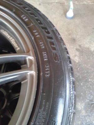 ขายล้อแม็กขอบ17" 6รู พร้อมยาง 11.500