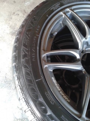 ขายล้อแม็กขอบ17" 6รู พร้อมยาง 11.500