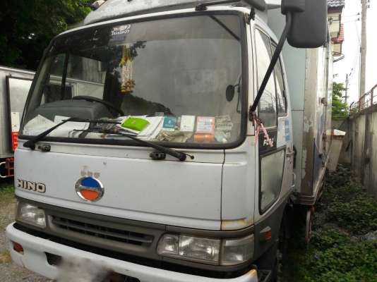 รถฮีโน่ 6 ล้อ FC3J 165 แรงม้า. ปี 45.    สนใจติดต่อ  081 - 6079515