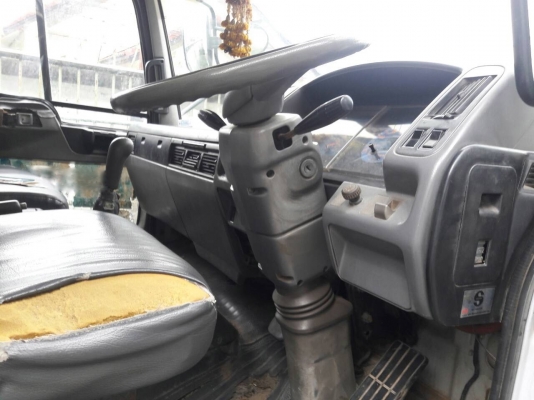 รถฮีโน่ 6 ล้อ FC3J 165 แรงม้า. ปี 45.    สนใจติดต่อ  081 - 6079515