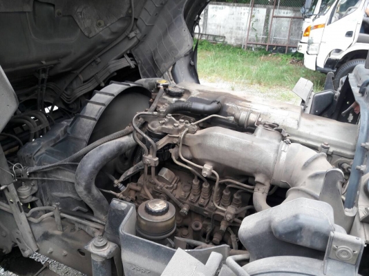 รถฮีโน่ 6 ล้อ FC3J 165 แรงม้า. ปี 45.    สนใจติดต่อ  081 - 6079515