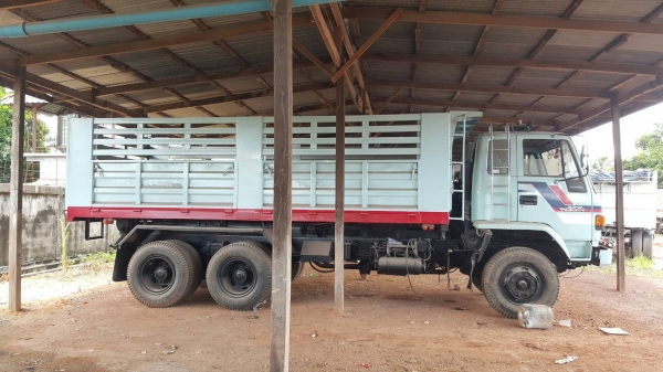 ขาย 10 ล้อดั้ม ISUZU FXZ13NFY วางเครื่อง 270 แรงม้า เกียร์ Easton คัสซีสวยตลอดเส้น เอกสารเล่มทะเบียนพร้อมโอน