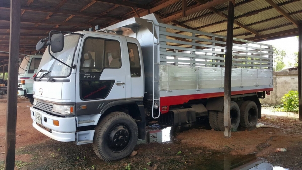 ขาย 10 ล้อดั้ม HINO FM227 วางหัวไฮเทค เครื่องเดิม EM100 220 แรงม้า เกียร์เดิม สโลว์กลาง คัสซีสวยตลอดเส้น เอกสารเล่มทะเบียนพร้อม