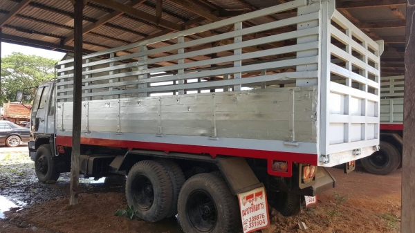 ขาย 10 ล้อดั้ม HINO FM227 วางหัวไฮเทค เครื่องเดิม EM100 220 แรงม้า เกียร์เดิม สโลว์กลาง คัสซีสวยตลอดเส้น เอกสารเล่มทะเบียนพร้อม