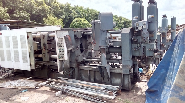 เครื่องฉีดอลูมิเนียม น้ำหนัก