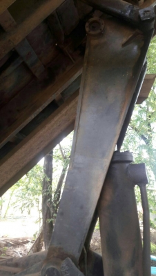 ขาย 10 ล้อดั้ม ไอ้หลง FN527M-TD1316 เครื่องเดิม 6D16 195 แรงม้า เกียร์ 10 สปีด เบรคใหญ่ คัสซีสวยตลอดเส้น ทะเบียนพร้อมโอน