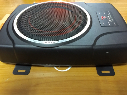 ขาย BASS BOX FOCAL รุ่น Sub 20 BUS 8" สินค้า hi end ครับ