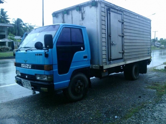 6 ล้อตู้แห้ง 110 แรง สภาพดี สวยดี เล่มพร้อม