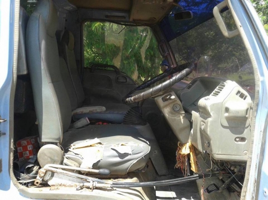 6 ล้อดั้ม 120 แรง ปี 40 ISUZU NPR66EX5 รถต้องเก็บงานบ้าง