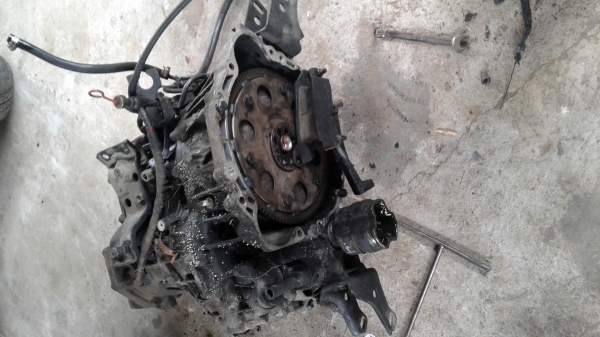 ขายเกียร์ออโต้  4age 16  v 8500 บาท