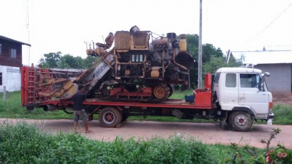 ขายถูกๆ 100.000บาท รถเกี่ยวไทยเส็งรองกระสอบ เครื่องดีปั้มแรงขับได้ปรกติ Isuzu. 6BG. 175แรง ขายถูกๆ 100.000บาท รถเกี่ยวไทยเส็งรองกระสอบ เครื่องดีปั้มแรงขับได้ปรกติ Isuzu. 6BG. 175แรง